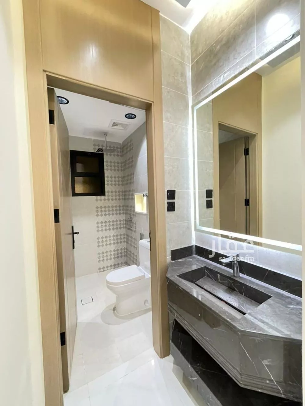 شقة 5 غرف في الملك فهد 5