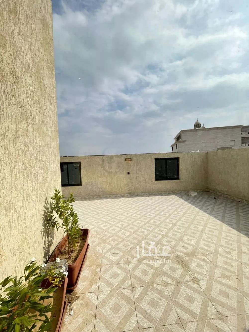 شقة 5 غرف في الملك فهد 9