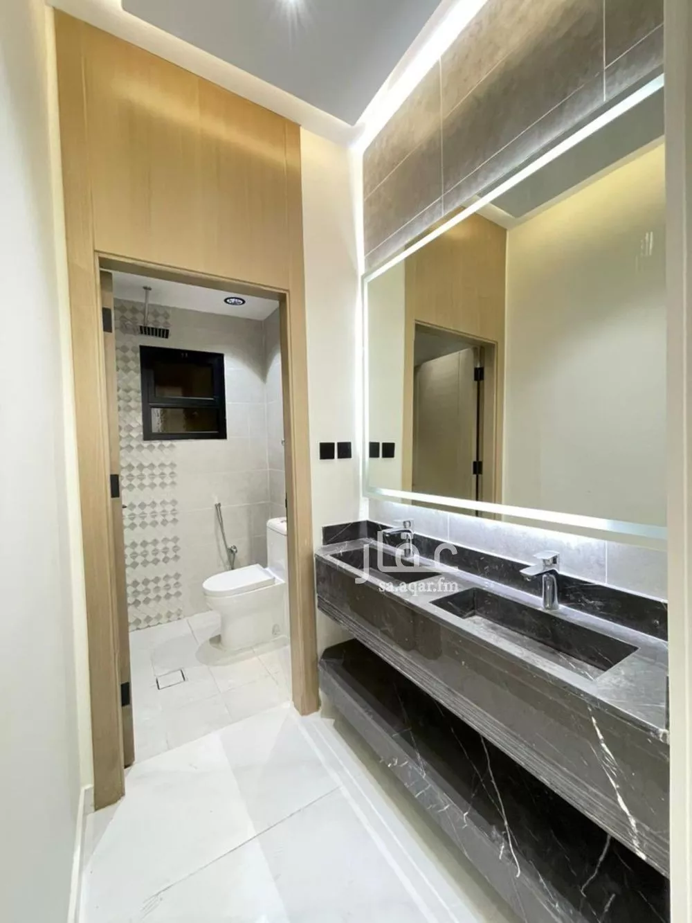 شقة 5 غرف في الملك فهد 12