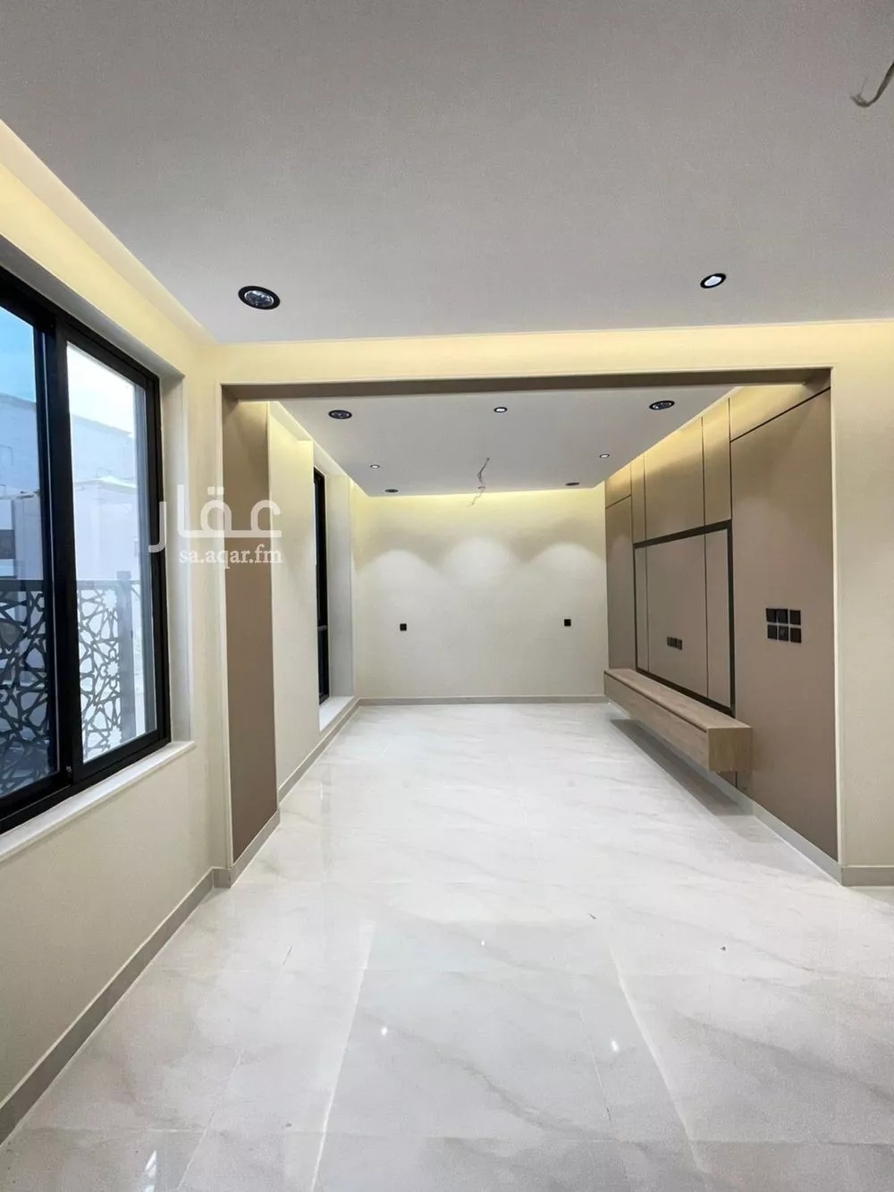 شقة 5 غرف في الملك فهد 8