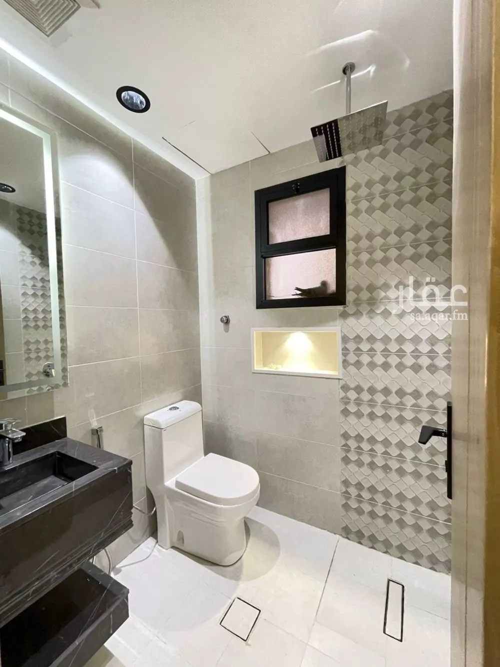 شقة 5 غرف في الملك فهد 12