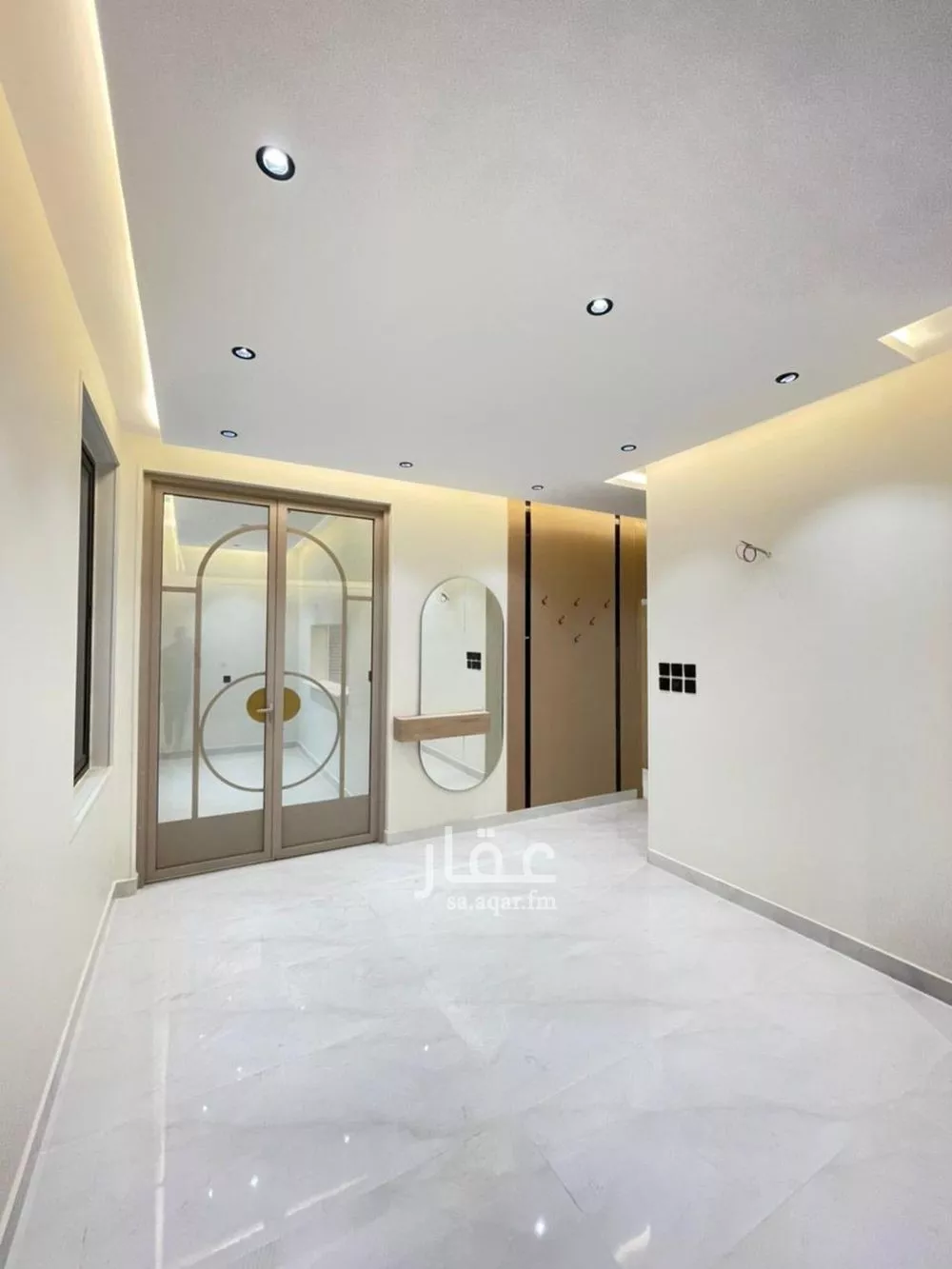 شقة 5 غرف في الملك فهد 6