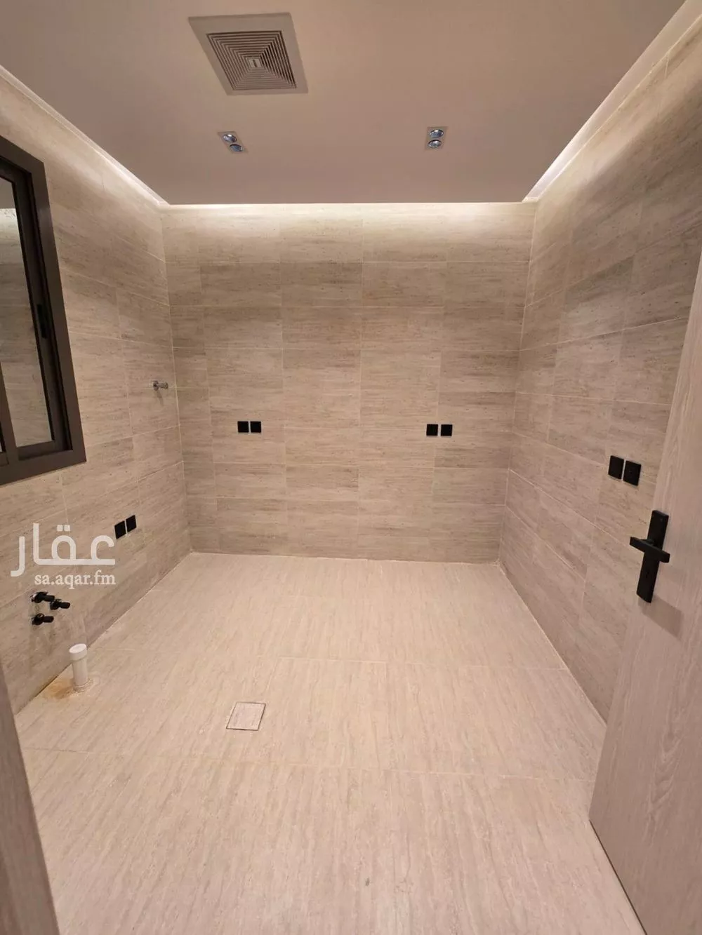 5 bedroom apartment in Al Ukayshiyyah 4