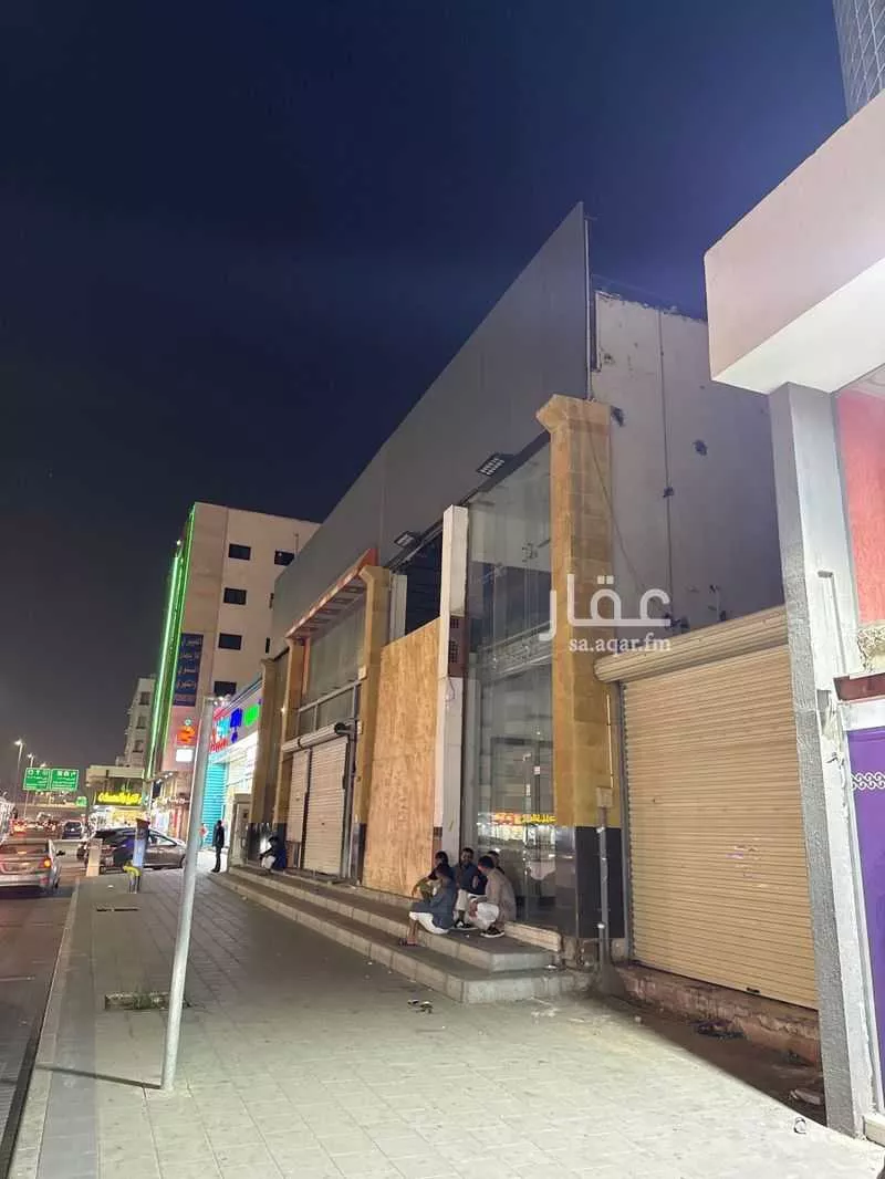 محل 712 م² في الشرفية 2