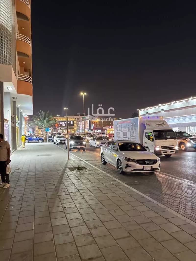 محل 712 م² في الشرفية 4