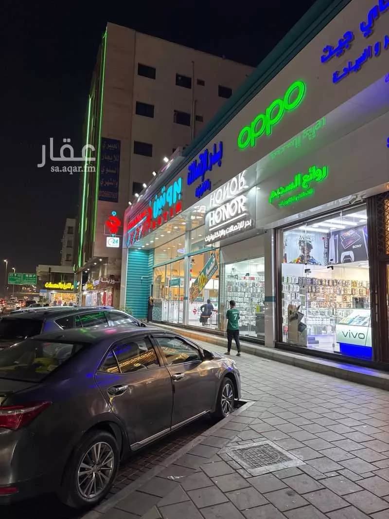 محل 712 م² في الشرفية 7