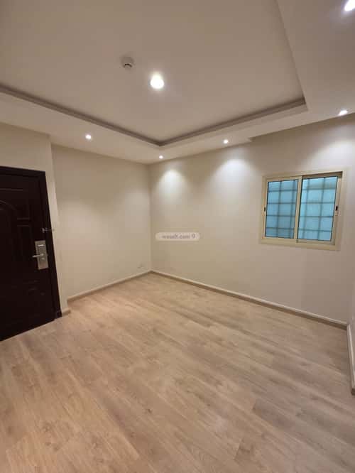 شقة  في الملقا 2