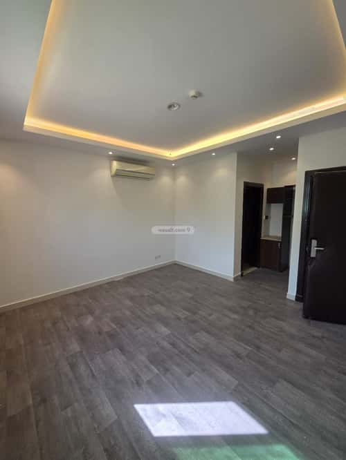 شقة 1 غرف في الملقا 4