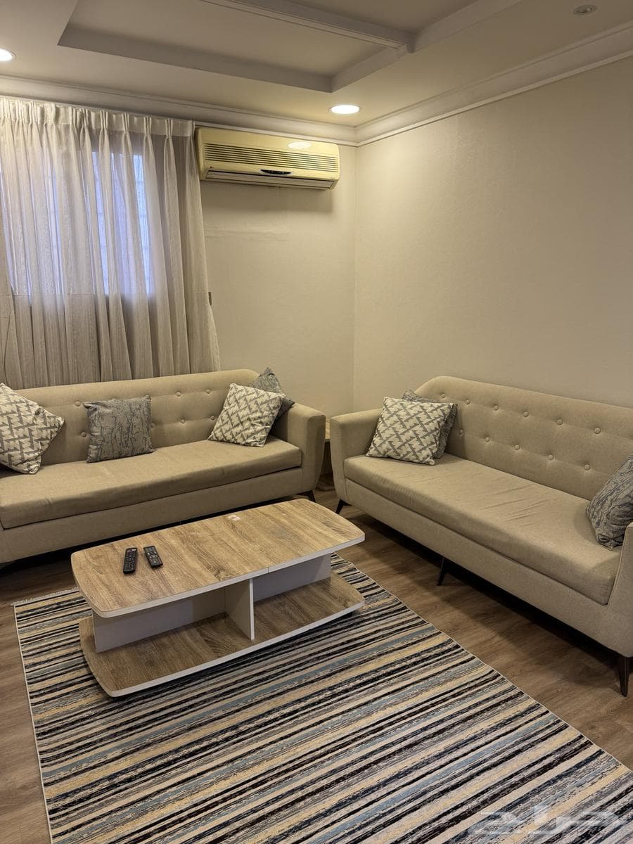 شقة 5 غرف في المروة 11