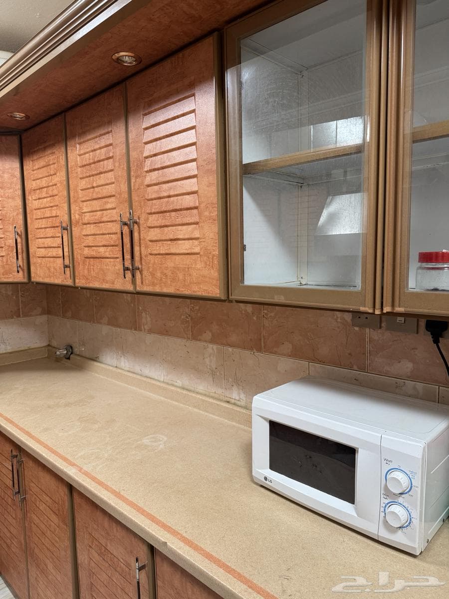 شقة 5 غرف في المروة 21