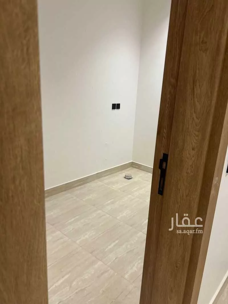 شقة 4 غرف في الرمال 13