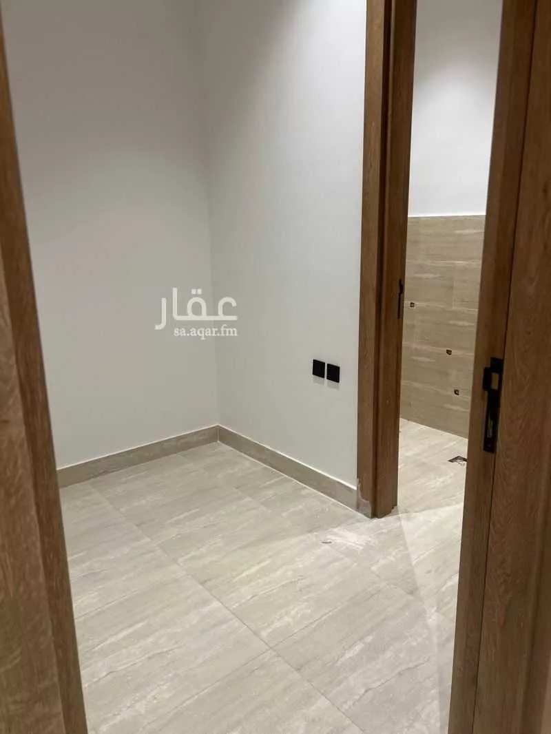 شقة 4 غرف في الرمال 5