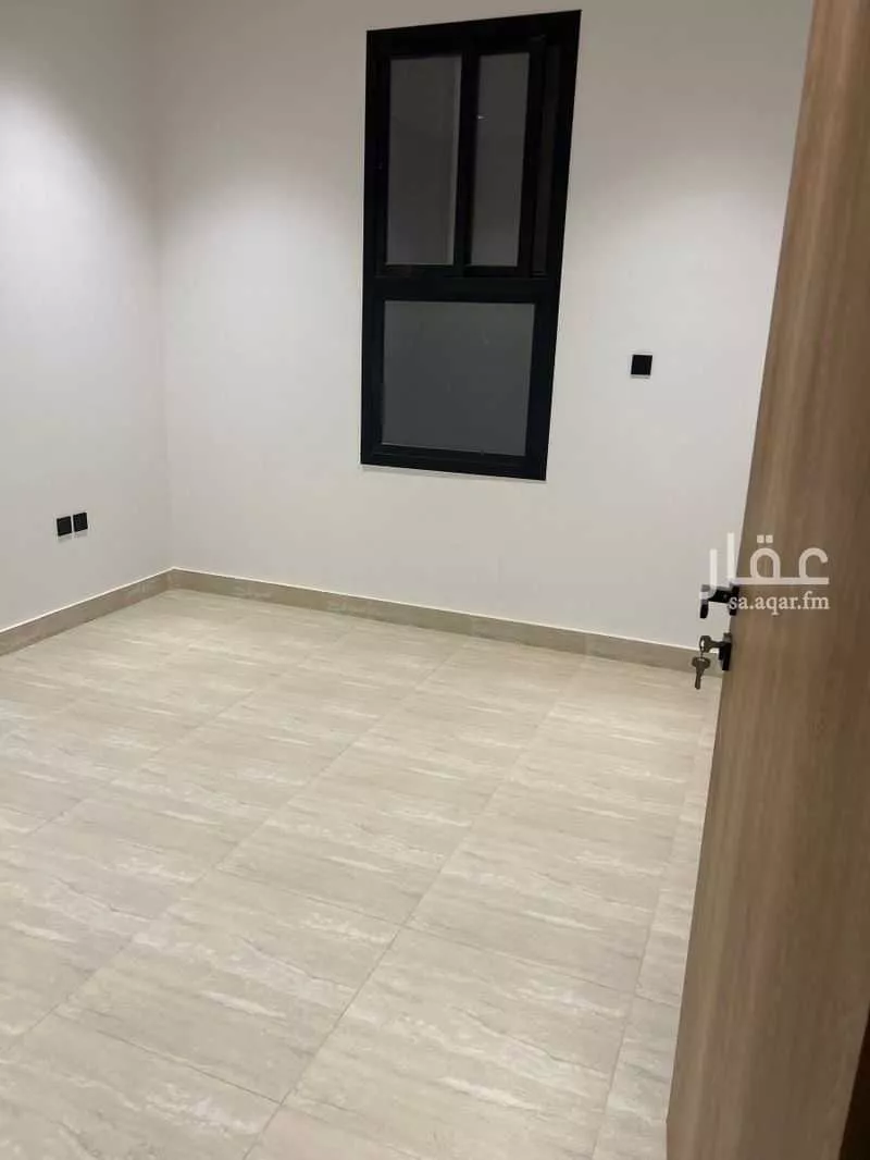 شقة 4 غرف في الرمال 8