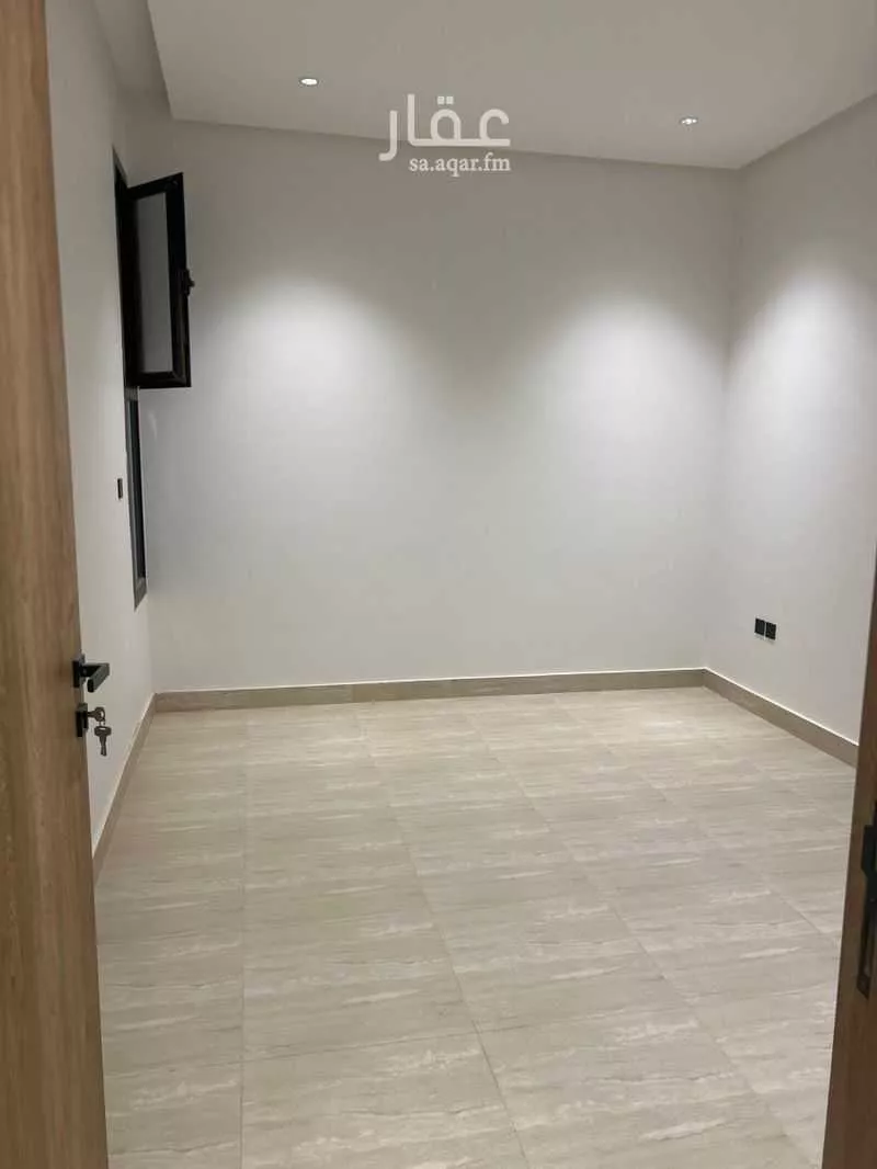 شقة 4 غرف في الرمال 9