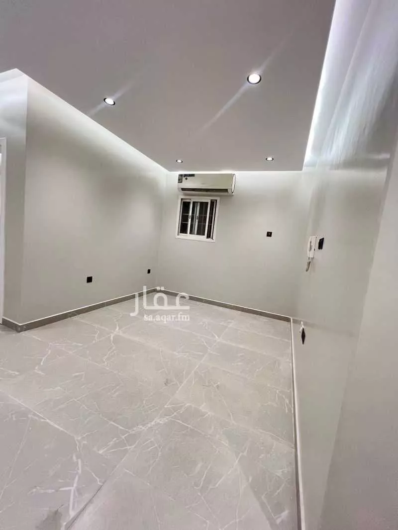 شقة 4 غرف في الملقا 6