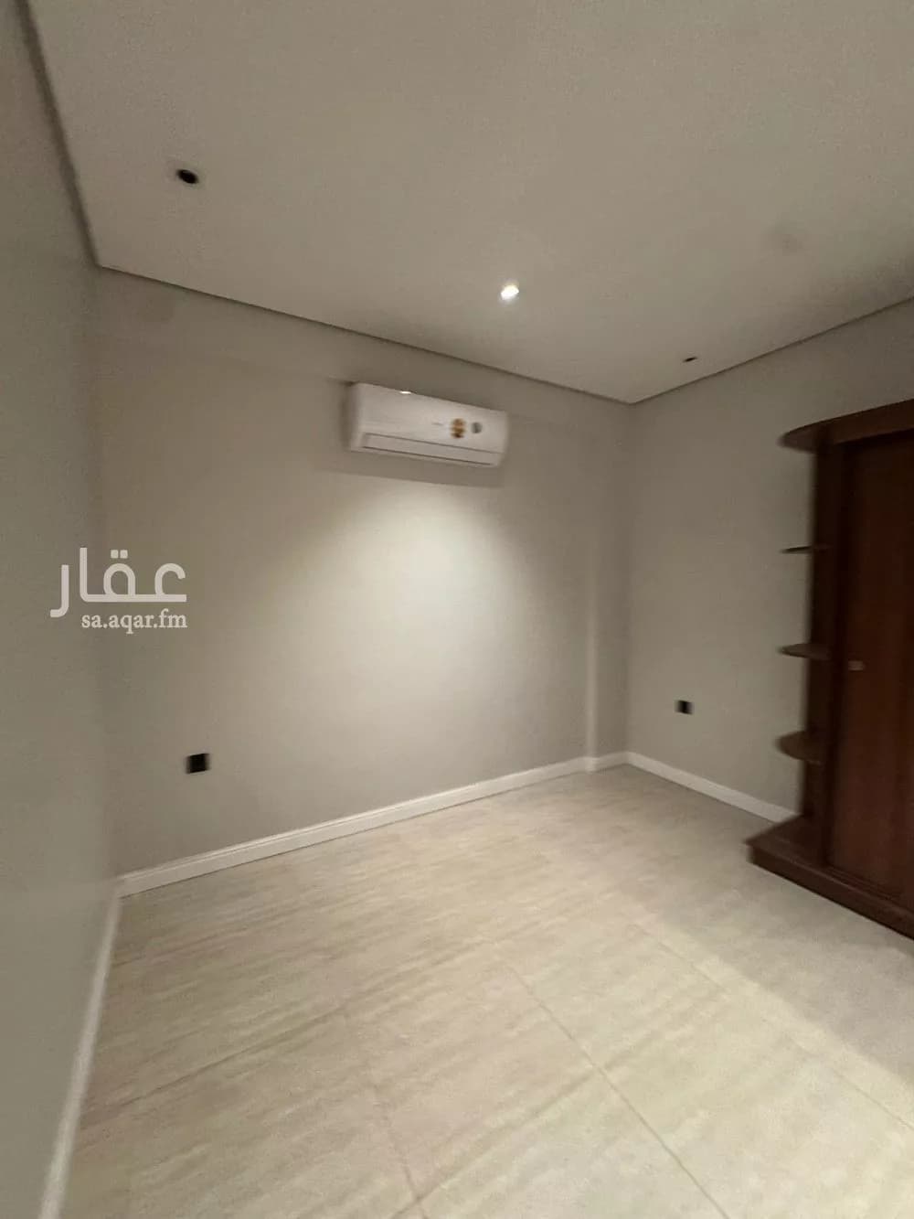 شقة 1 غرف في ام الحمام الشرقي 4