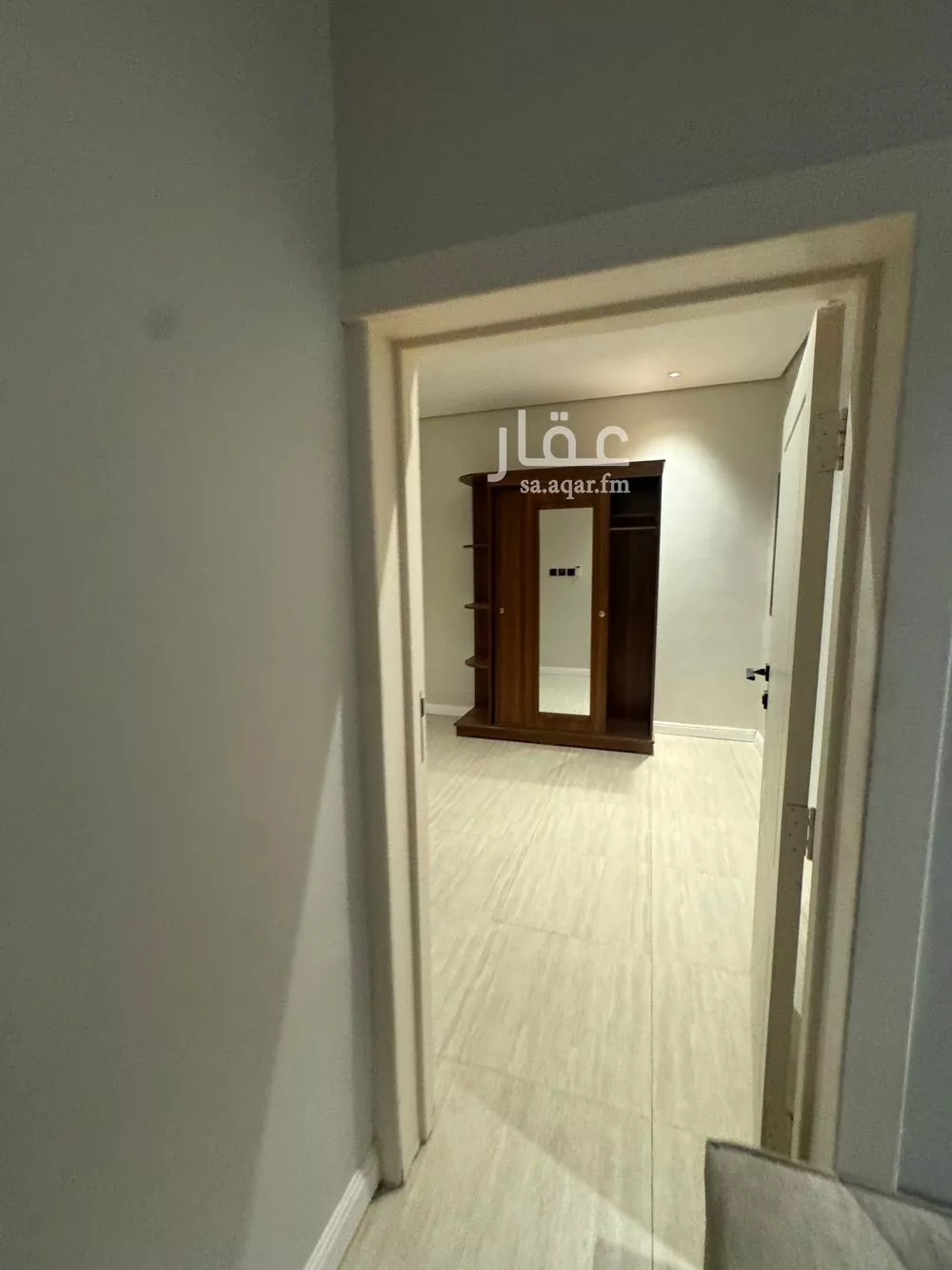 شقة 1 غرف في ام الحمام الشرقي 8