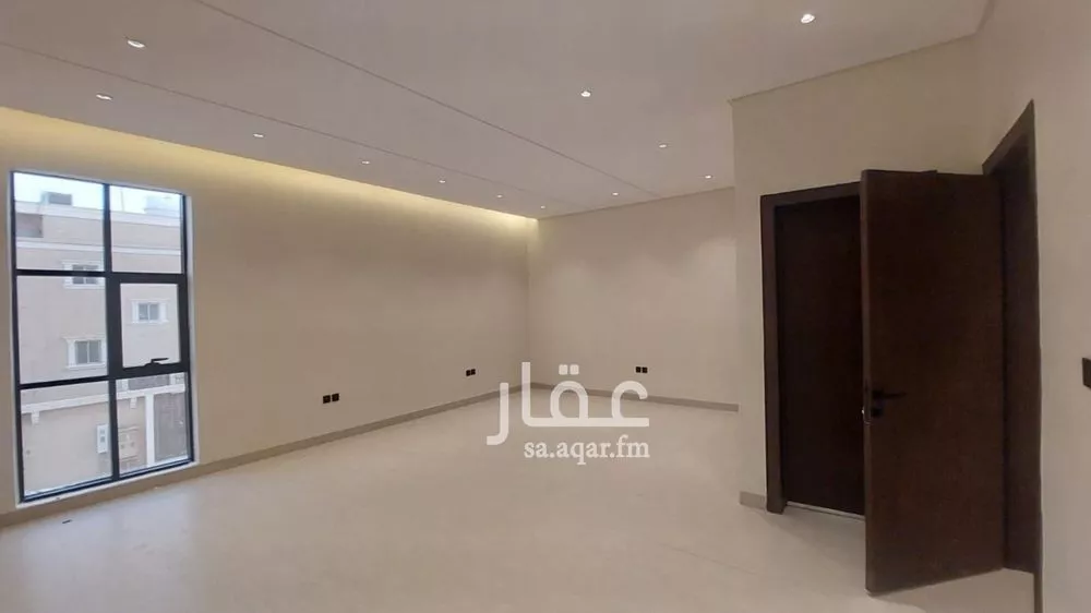 فيلا 5 غرف في العريجاء الغربية 15