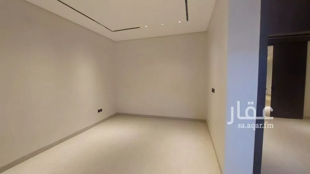 فيلا 5 غرف في العريجاء الغربية 17