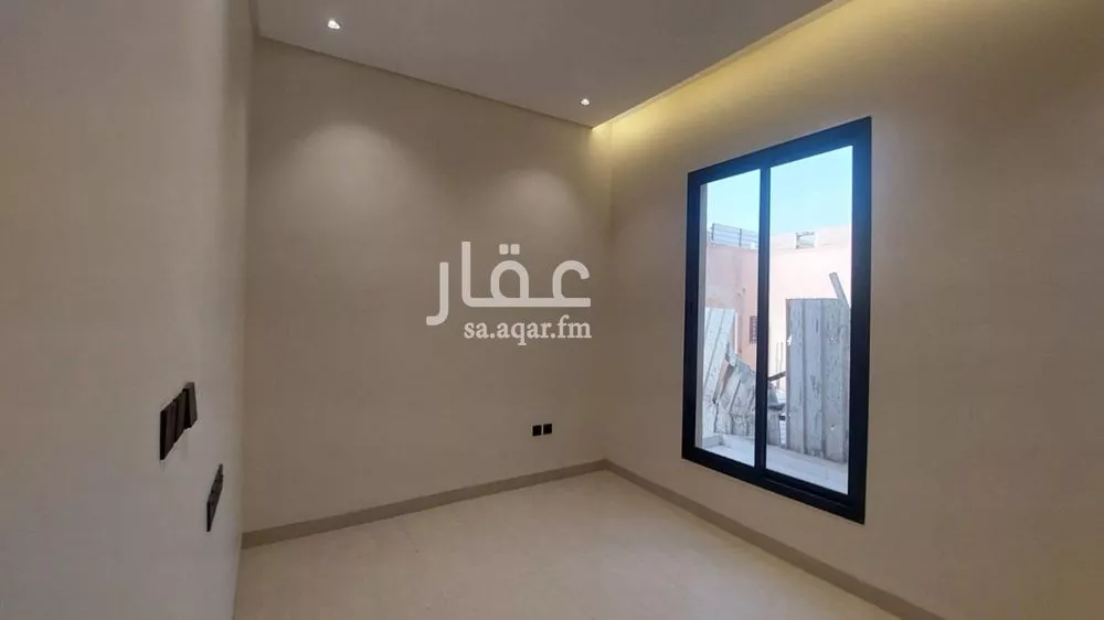 فيلا 5 غرف في العريجاء الغربية 5