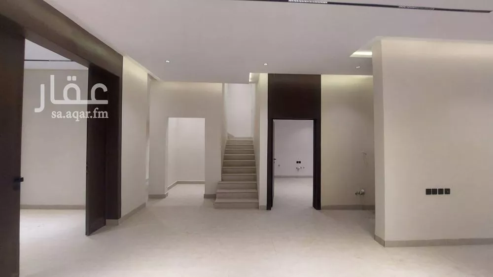 فيلا 5 غرف في العريجاء الغربية 13