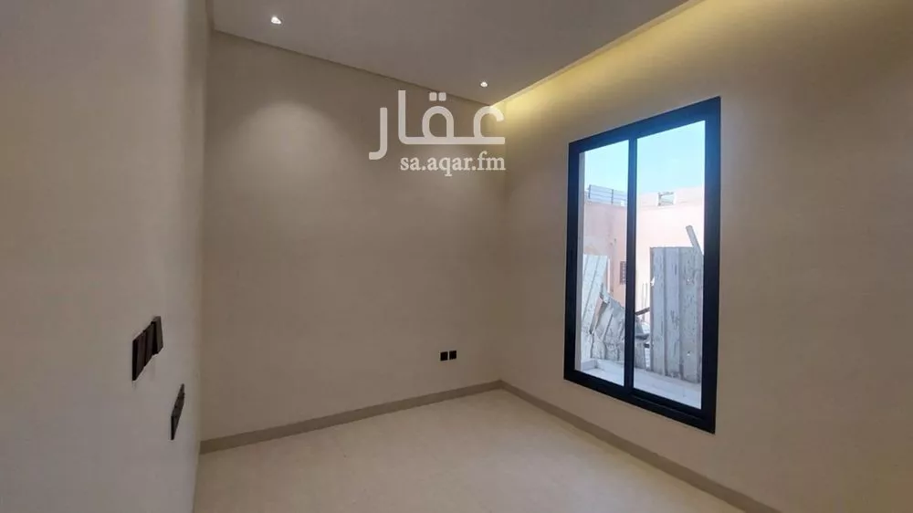 فيلا 5 غرف في العريجاء الغربية 15