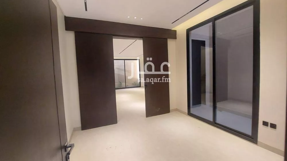 فيلا 5 غرف في العريجاء الغربية 17