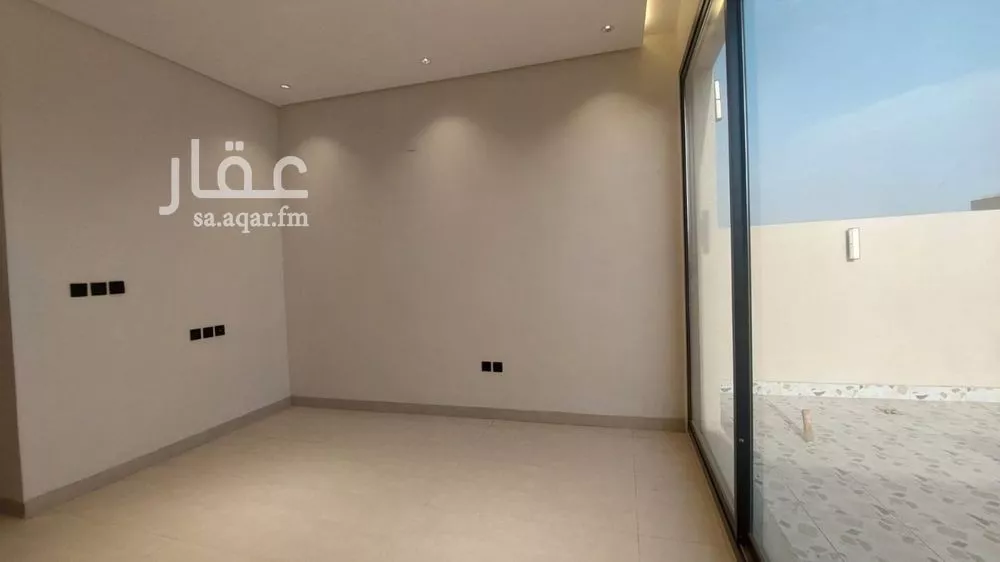 فيلا 5 غرف في العريجاء الغربية 5