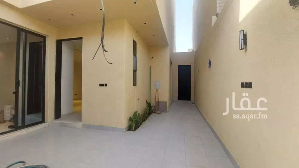 فيلا 5 غرف في العريجاء الغربية 9