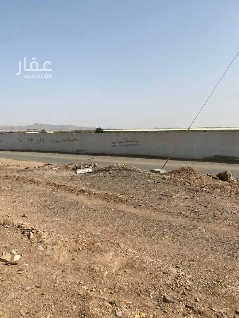 أرض 811 م² في بحرة 2