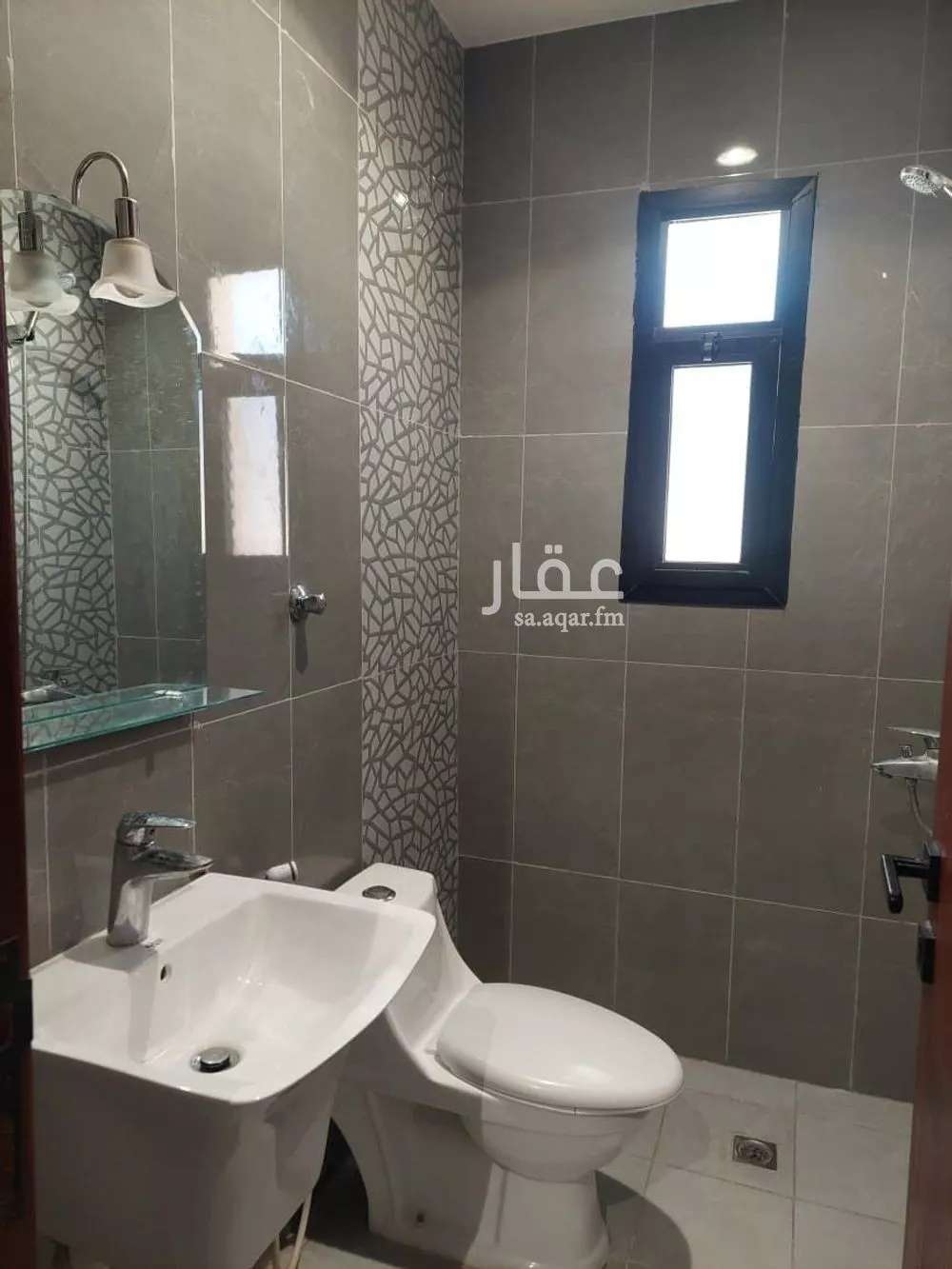 شقة 1 غرف في الصفا 20