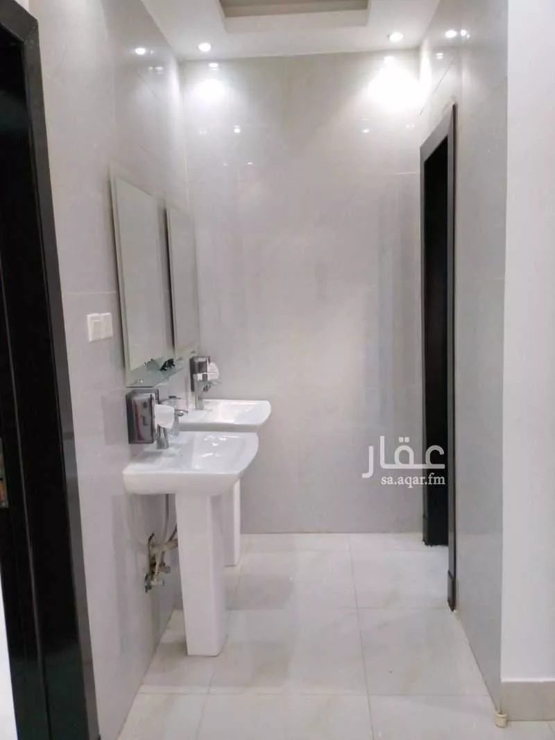 5 bedroom floor in Al Narjis 4