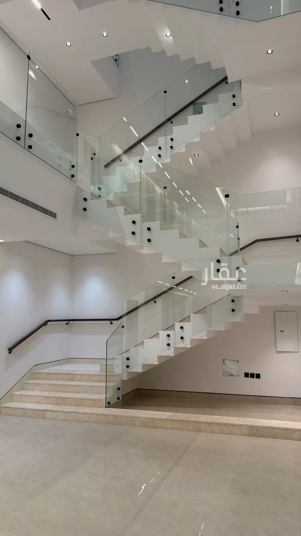 6 bedroom villa in Al Mahdiyyah 11