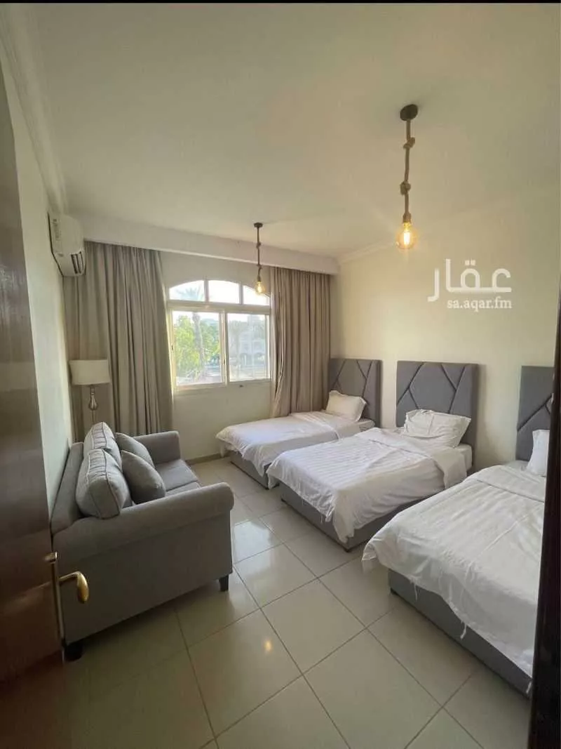 3 bedroom apartment in Az Zomorod 7