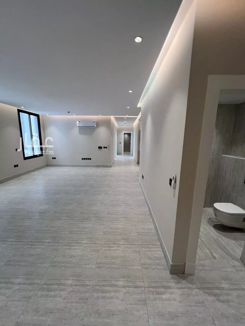 شقة 3 غرف في العقيق 3