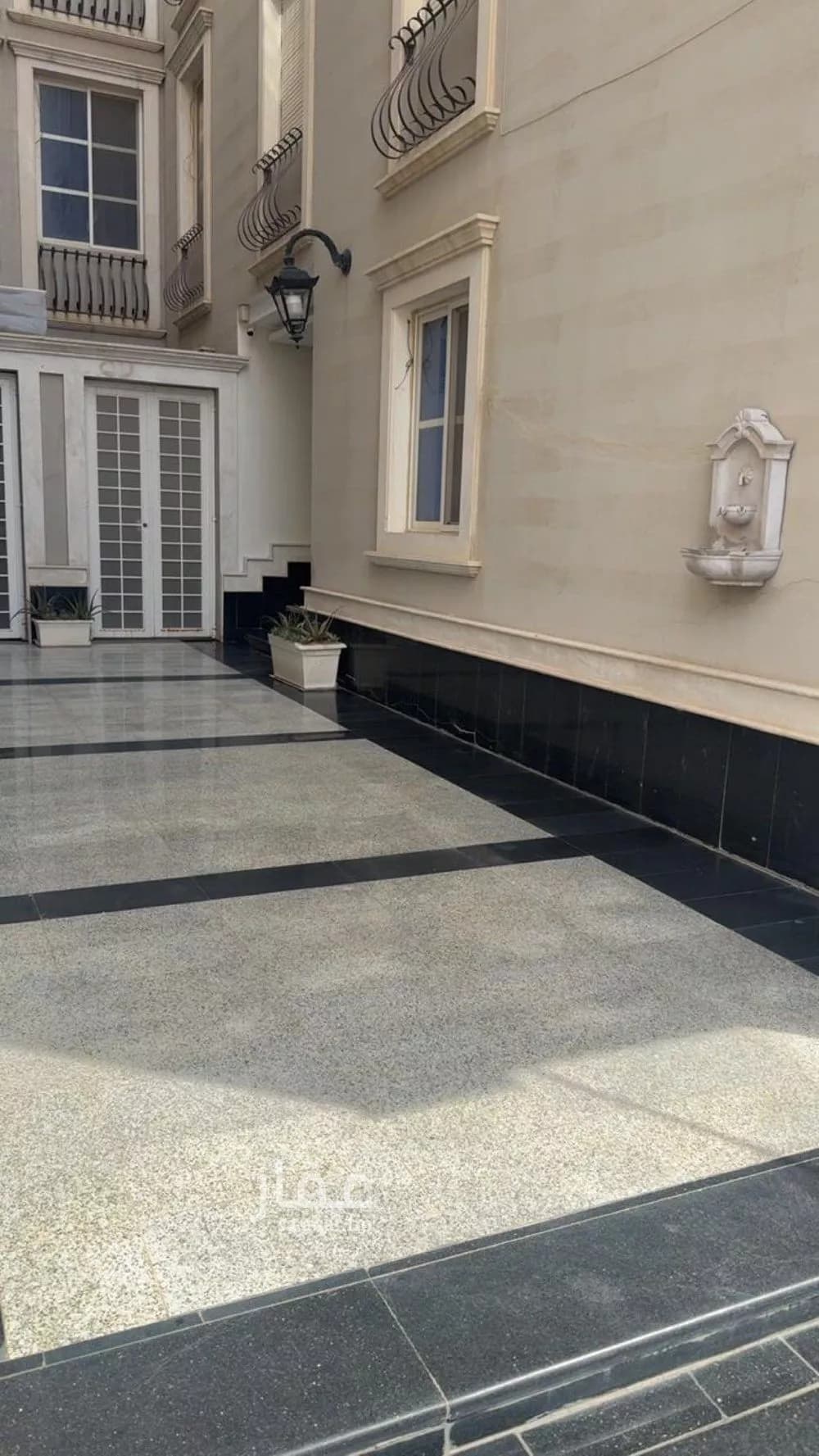 شقة 4 غرف في الملقا 2