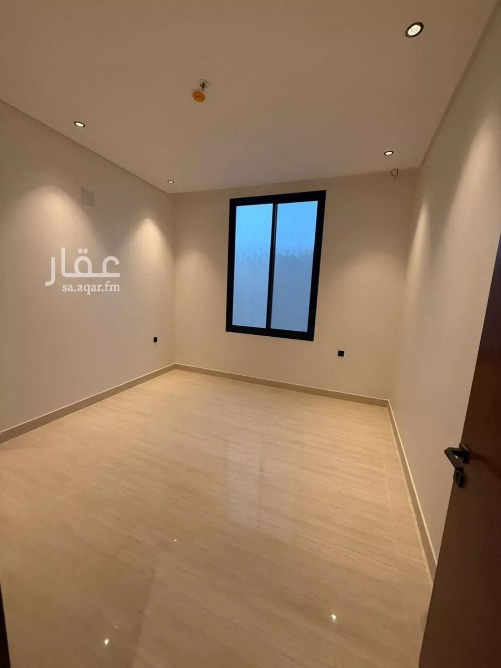 شقة 5 غرف في المهدية 12