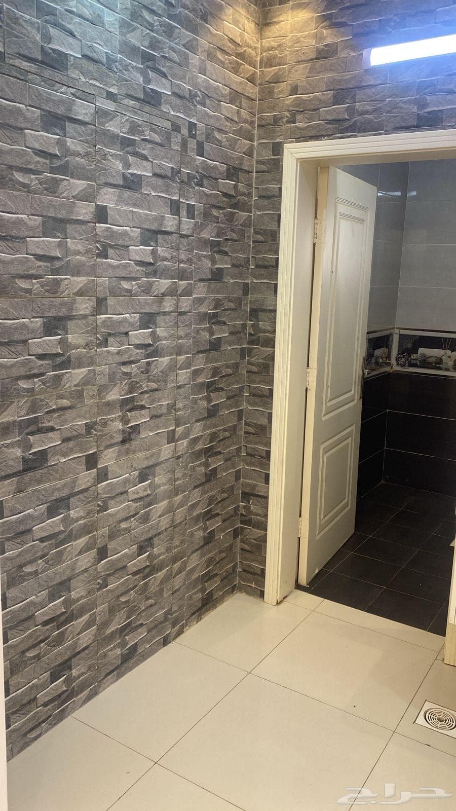 شقة  في الحرازات 9