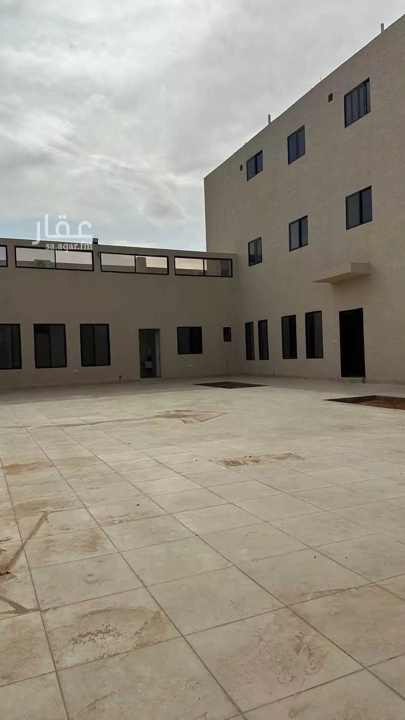 فيلا 5 غرف في العارض 2