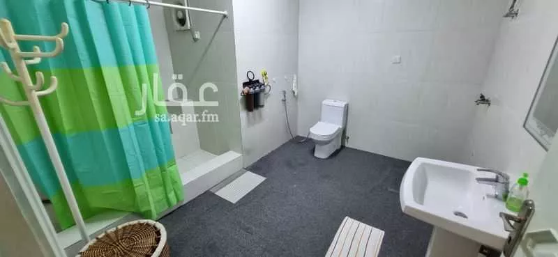 4 bedroom apartment in Al Aziziyah 4
