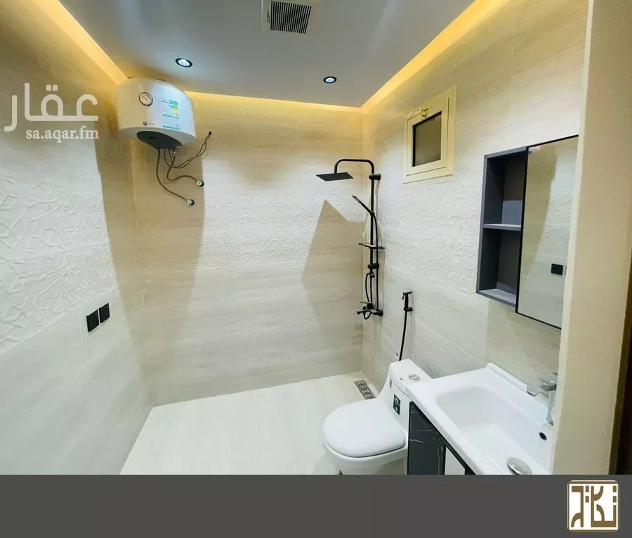 3 bedroom apartment in Qurtubah 10