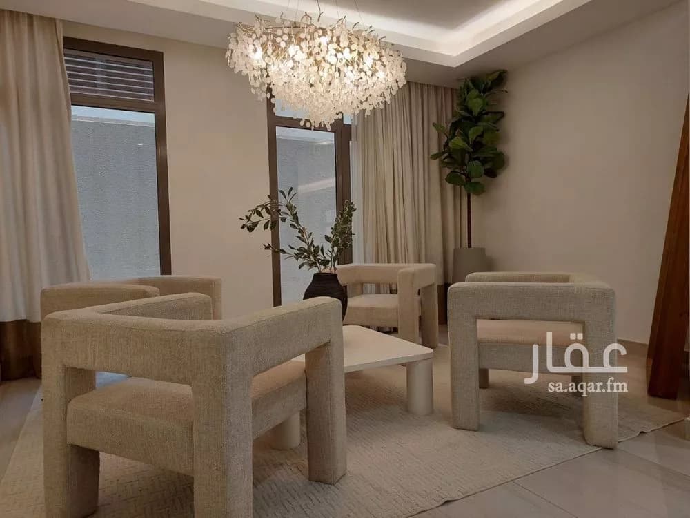 4 bedroom villa in Al Rimal 18