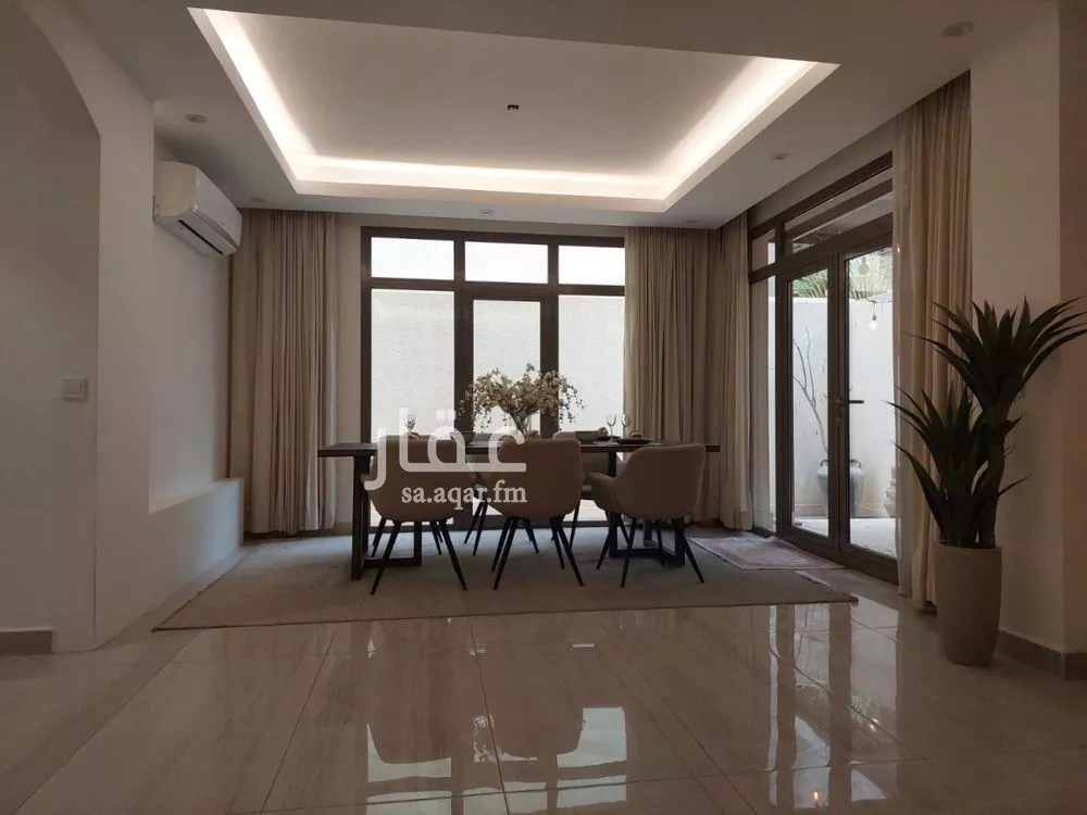 4 bedroom villa in Al Rimal 19