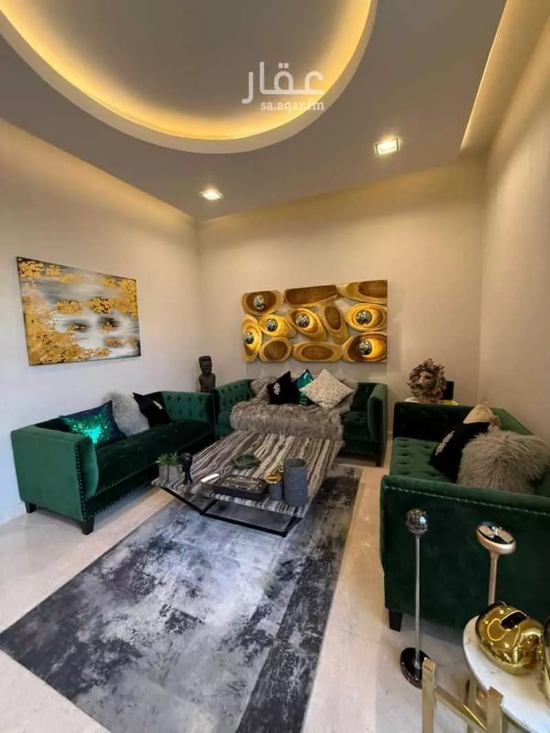 فيلا 4 غرف في عرقة 3