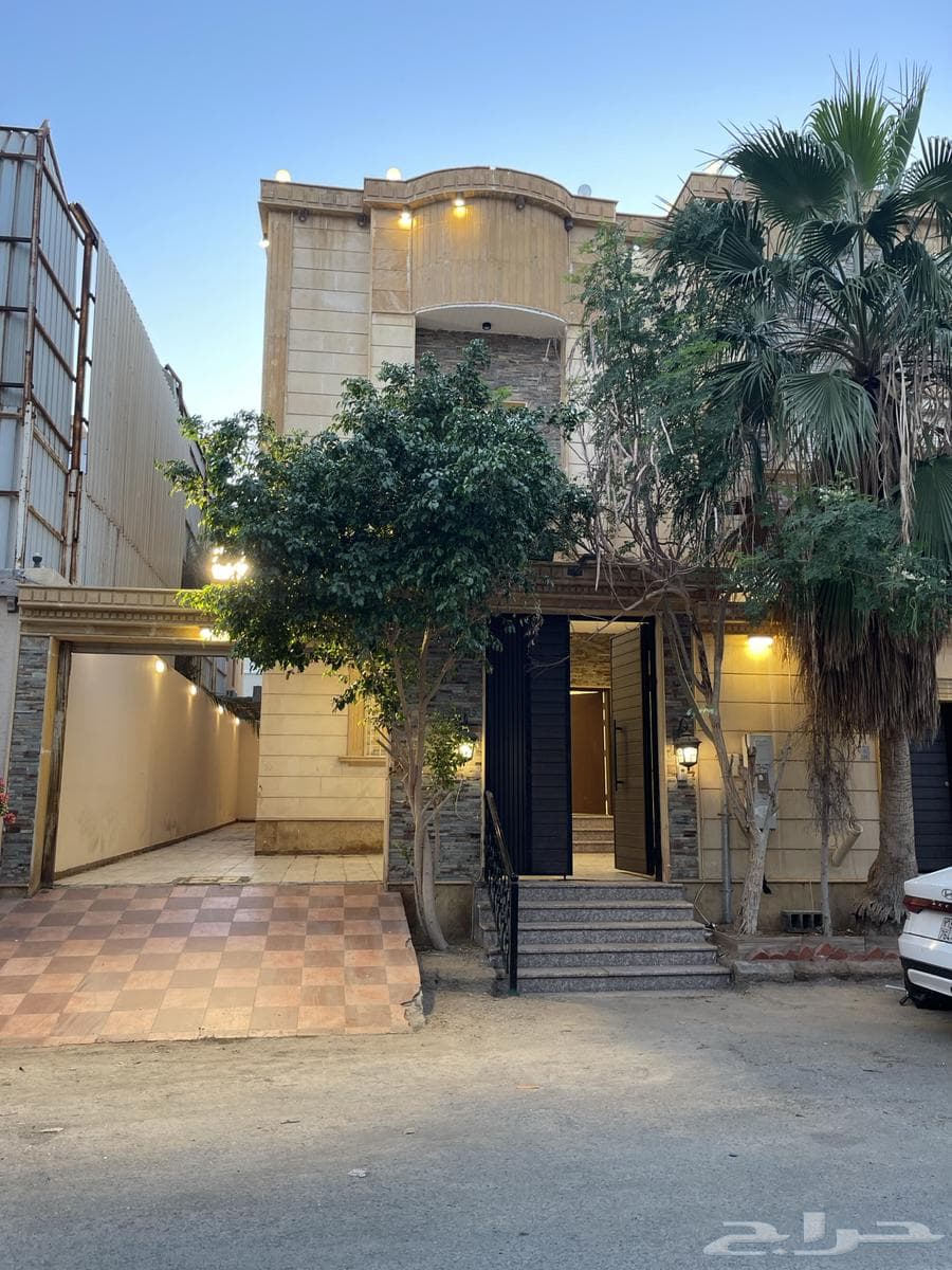 فيلا 7 غرف في الياقوت 1