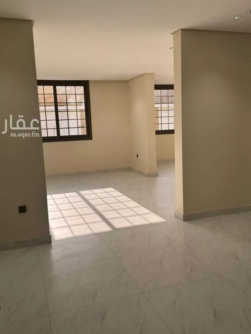 عمارة 750 م² في الخالدية 8