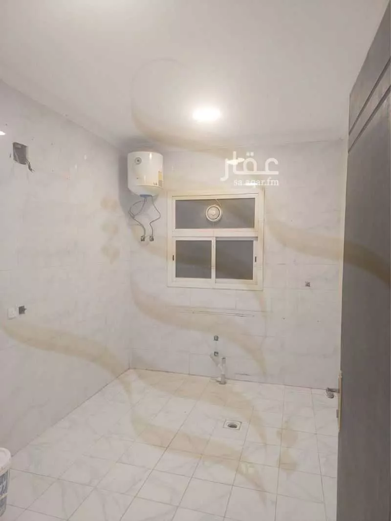 شقة 5 غرف في الرمال 2