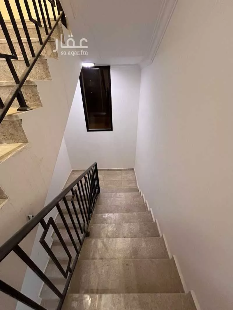 فيلا 4 غرف في الجنادرية 2