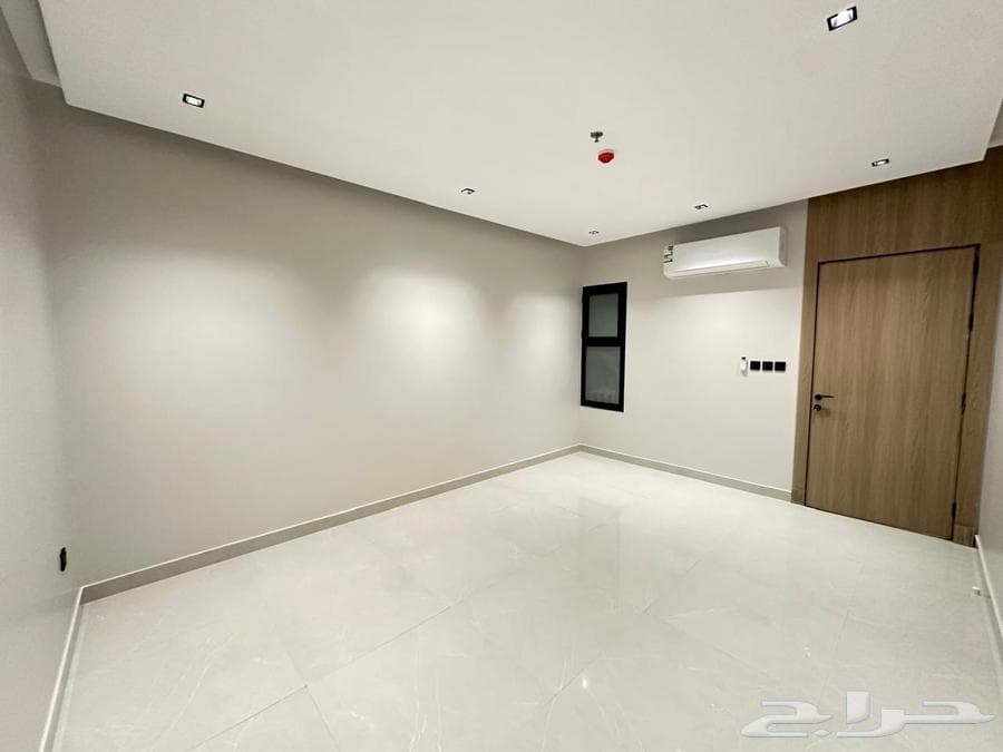 شقة 3 غرف في المنتزة 1