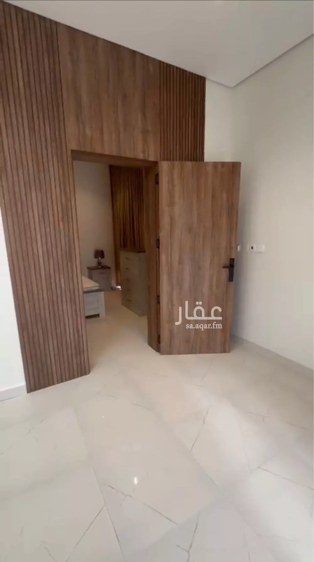 فيلا 4 غرف في النرجس 6